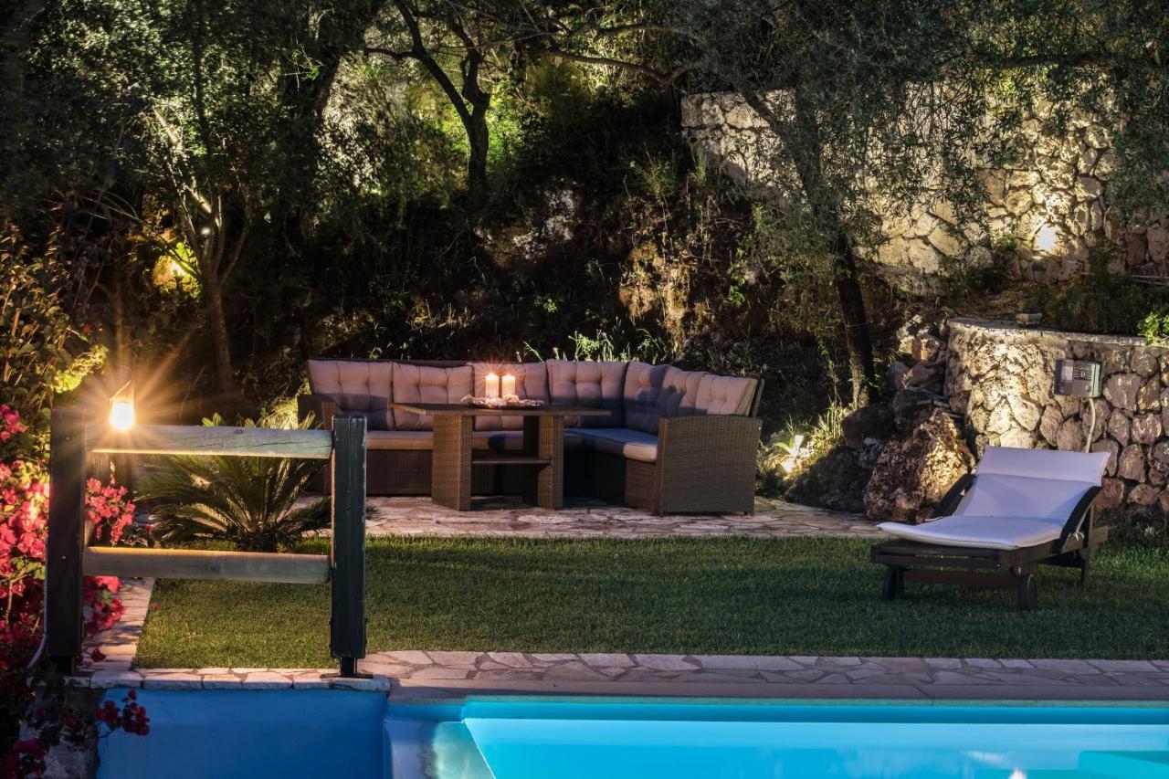 Villa Pasithea - Breathtaking Seaviews, Infinity Pool, Privacy, Close To The Beach Нидри Экстерьер фото